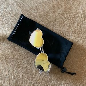 QUAY Australia Heart shaped sunnies! Never worn!!